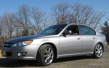 Subaru Legacy 3.0R 3/4 front view
